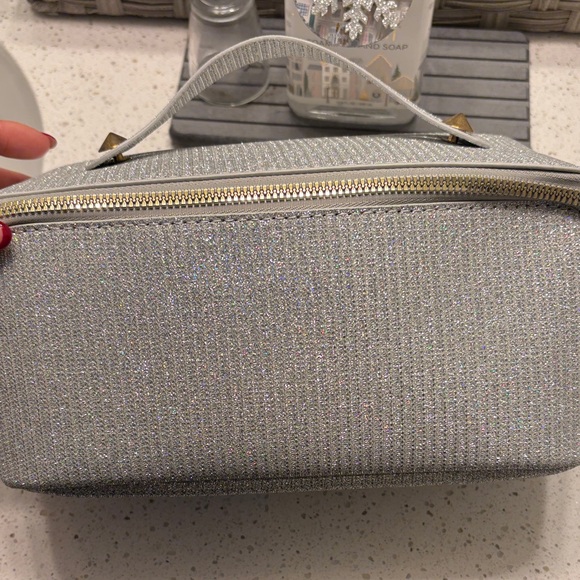 Elegant Glitter Makeup Bag - Picture 2 of 3